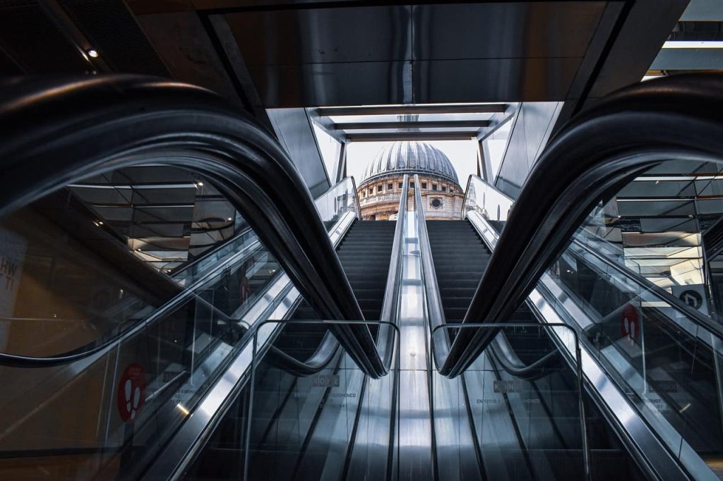 Maintain and Troubleshoot Common Escalator Problems (2)