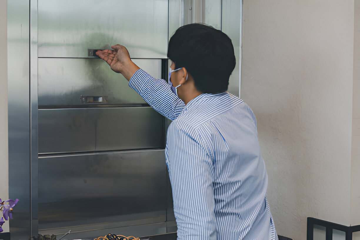 - RONA ELEVATORS & ESACALATORS L.L.C