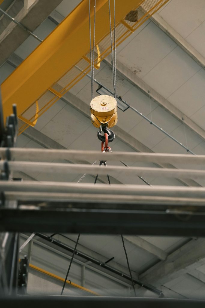 Scissor Lift With Load Bearing Roof UAE - RONA ELEVATORS & ESACALATORS L.L.C