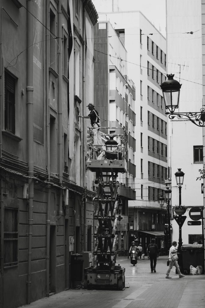scissor elevators - RONA ELEVATORS & ESACALATORS L.L.C