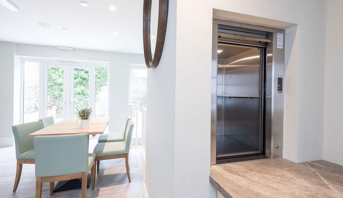 Dumbwaiter